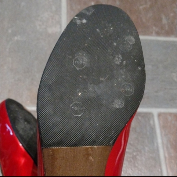 Stuart Weitzman stunning red bow detail kitten heel pump size 8.5 - Picture 6 of 8